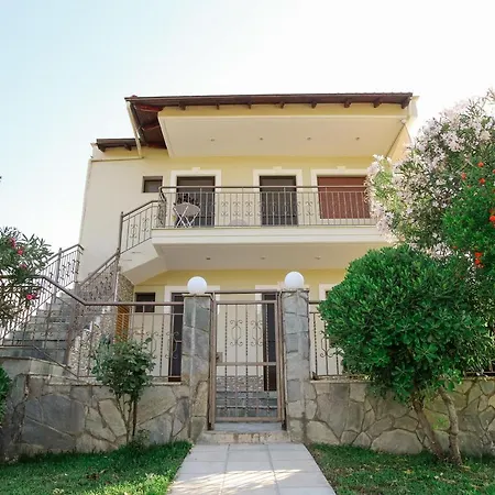 Roa Seaside Apartment *