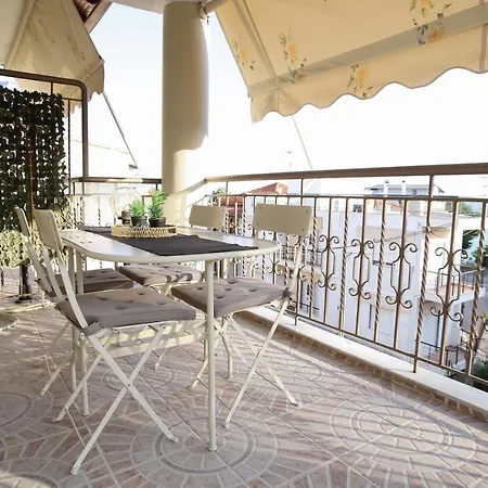 Roa Seaside Apartment Vergia
