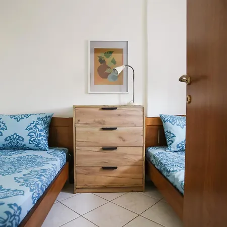 Roa Seaside Apartment Vergia